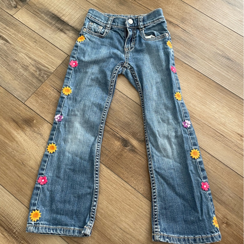 Gymboree Y2K Blue Jeans with embroidered flowers